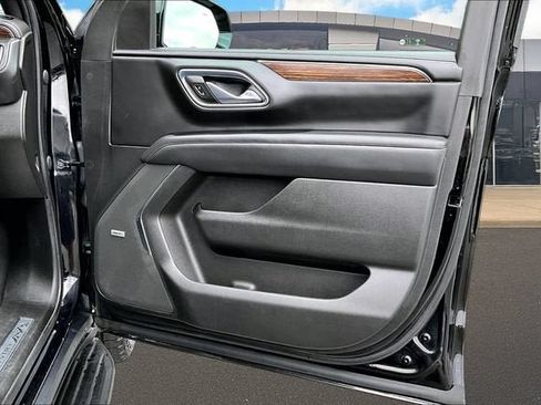 Certified 2023 Chevrolet Suburban High Country w/ Max Trailering Package AWD/4WD image 19