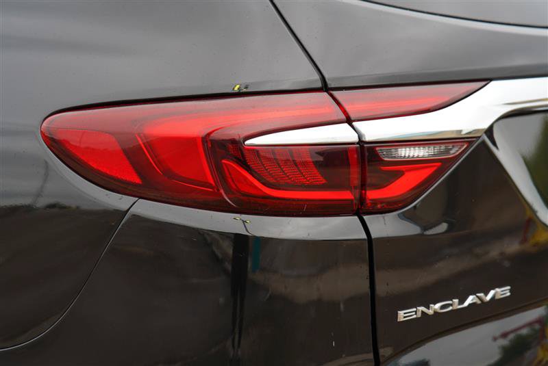 Used 2020 Buick Enclave Essence FWD image 27