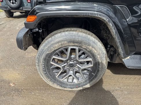 New 2026 Jeep Wrangler Sahara image 9