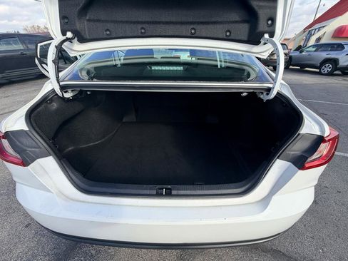 Used 2025 Toyota Camry LE FWD image 17