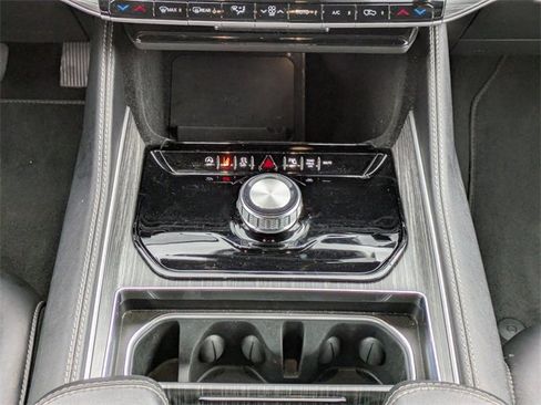 Used 2024 Jeep Wagoneer Series II w/ Flexible Seating Group image 22