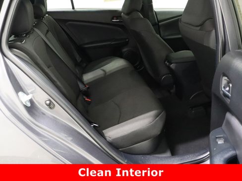 Used 2020 Toyota Prius L Eco image 30