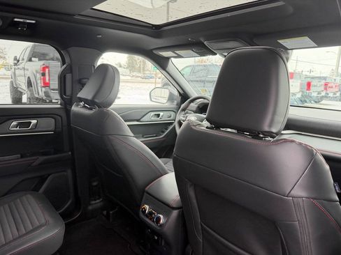 New 2026 Ford Explorer ST-Line w/ ST-Line Street Pack AWD/4WD image 18