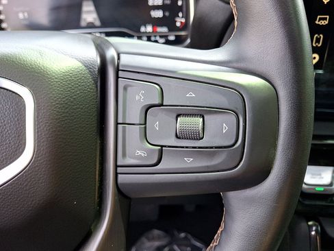 Used 2025 GMC Sierra 2500 AT4 w/ AT4 Premium Plus Package AWD/4WD image 18