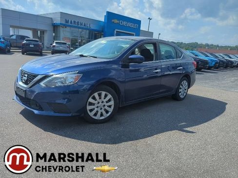 Used 2019 Nissan Sentra S FWD image 1