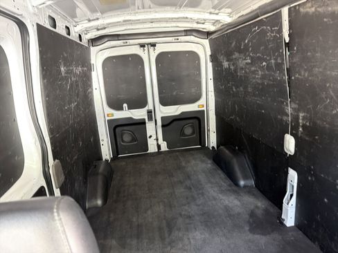 Used 2024 Ford Transit 250 148 Medium Roof Extended AWD w/ Load Area Protection Package image 28