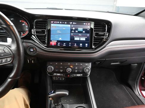 Used 2023 Dodge Durango GT image 13