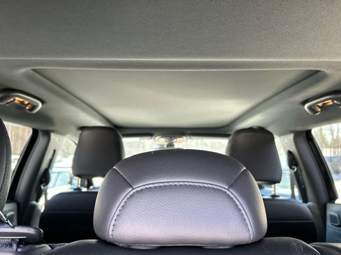 Used 2025 Jeep Compass Limited w/ Sun & Sound Group image 53