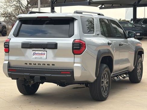 New 2026 Toyota 4Runner SR5 image 7