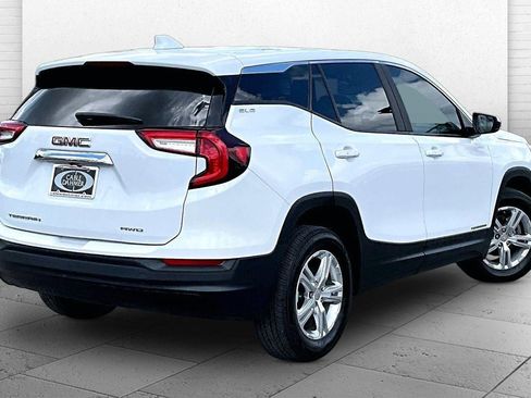 Used 2024 GMC Terrain SLE AWD/4WD image 13