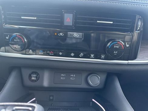 New 2026 Nissan Rogue Platinum image 15