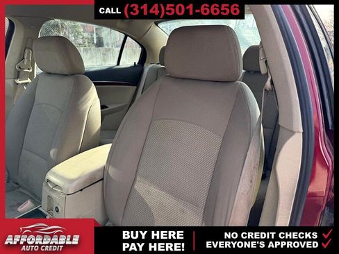 Used 2009 Saturn Aura XE w/ Convenience Package image 5