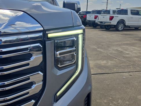 Used 2024 GMC Sierra 1500 Denali w/ Denali Reserve Package AWD/4WD image 12