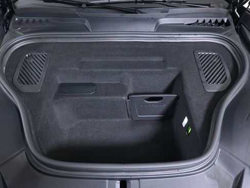 New 2025 Porsche Macan 4S Electric image 27