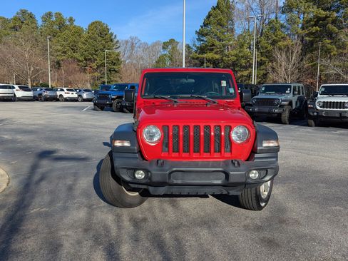 Used 2018 Jeep Wrangler Unlimited Sport S image 2