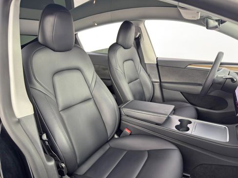 Used 2022 Tesla Model Y Performance image 34