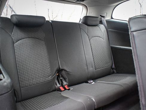 Used 2012 Chevrolet Traverse LT image 16