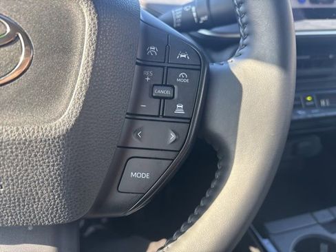 Used 2025 Toyota Prius LE image 15