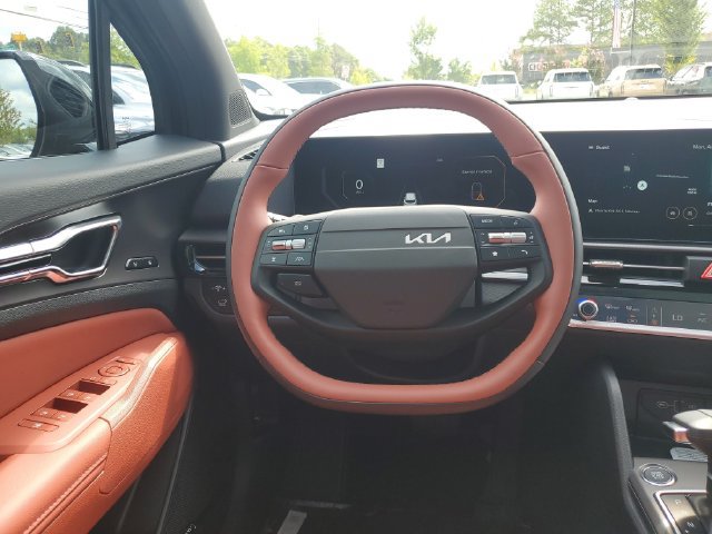 New 2026 Kia Sportage SX FWD image 7