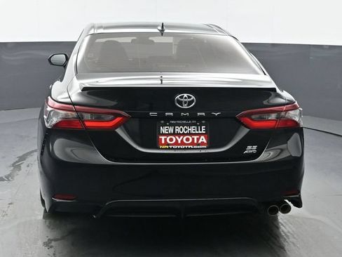 Certified 2023 Toyota Camry SE w/ Cold Weather Package AWD/4WD image 5