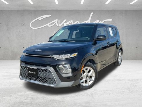 Used 2022 Kia Soul LX w/ Technology Package FWD image 1