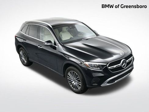 Used 2024 Mercedes-Benz GLC 300 4MATIC image 1