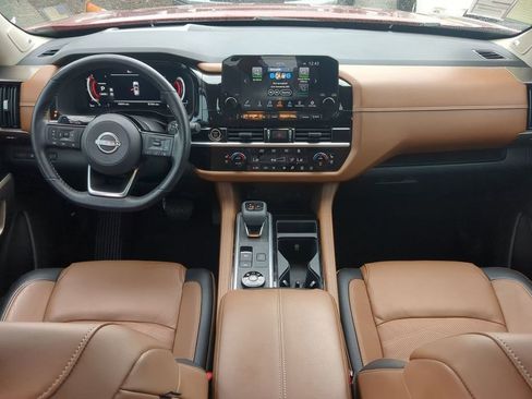 Used 2022 Nissan Pathfinder Platinum w/ Cargo Package image 15