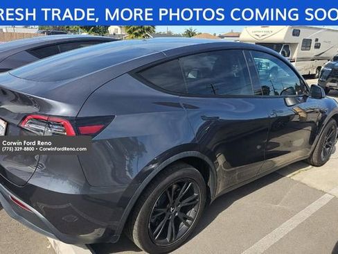 Used 2021 Tesla Model Y Long Range image 5