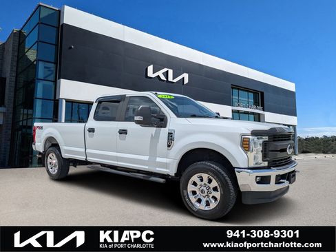 Used 2019 Ford F250 XL w/ Power Equipment Group AWD/4WD image 1