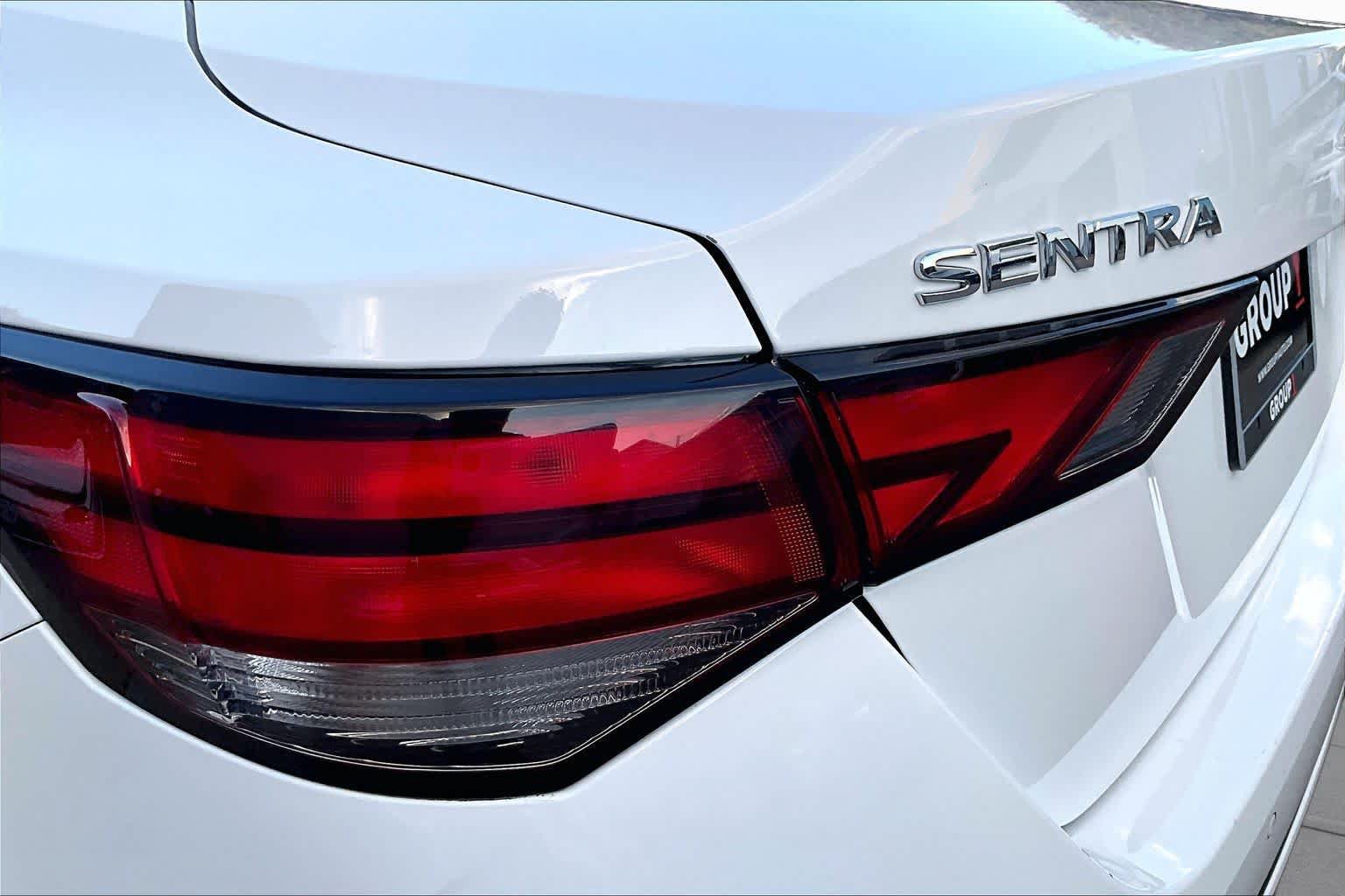 Used 2025 Nissan Sentra SV FWD image 27