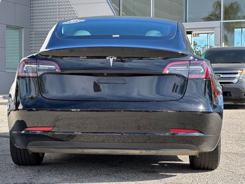 Used 2020 Tesla Model 3 Standard Range Plus image 5