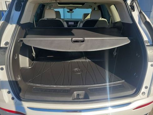 Used 2023 Buick Enclave Avenir w/ Avenir Technology Package image 27