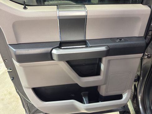 Used 2017 Ford F150 XLT w/ Equipment Group 302A Luxury image 24