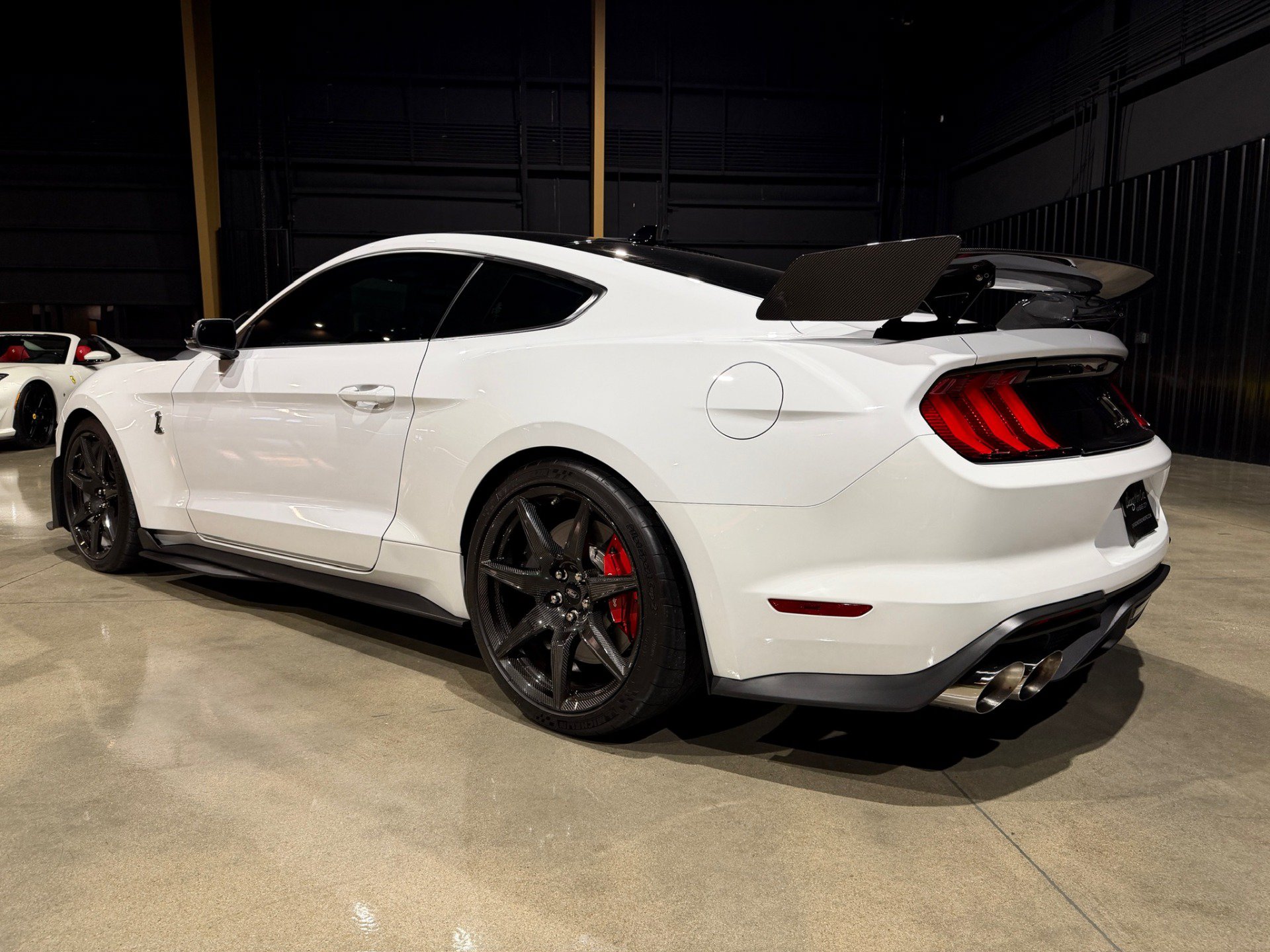 Used 2022 Ford Mustang Shelby GT500 w/ Carbon Fiber Track Pack RWD image 61