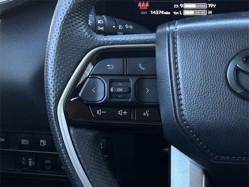 Used 2024 Toyota Tundra Limited w/ Power Package image 16