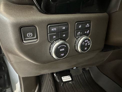 Used 2023 GMC Sierra 1500 SLT w/ SLT Premium Package AWD/4WD image 27