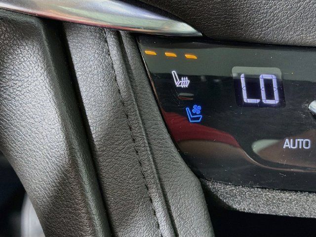 Used 2019 Cadillac XT5 Premium Luxury FWD image 25