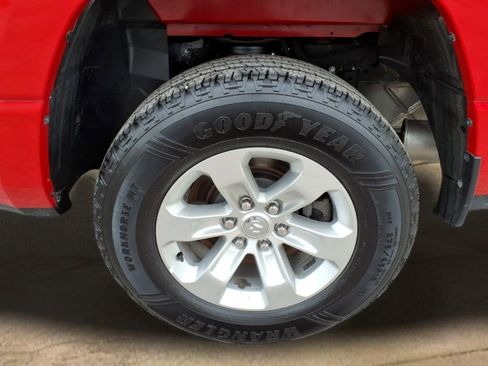Used 2024 RAM 1500 Laramie RWD image 25