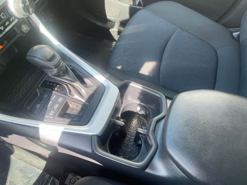 Used 2025 Toyota RAV4 XLE image 41