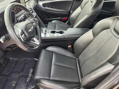 Used 2023 Genesis G70 2.0T RWD image 13