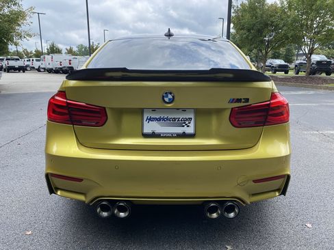 Used 2017 BMW M3 RWD image 8