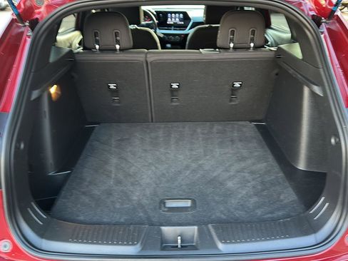 Used 2024 Chevrolet Trax RS w/ Sunroof Package image 8