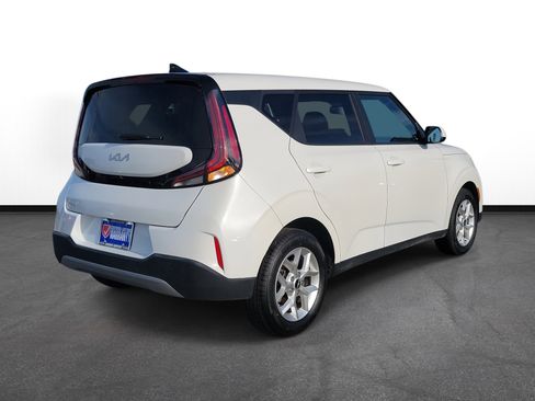 Used 2024 Kia Soul LX w/ Option Group 015 image 4