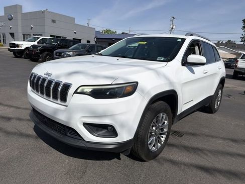 Used 2021 Jeep Cherokee Latitude Plus AWD/4WD image 9