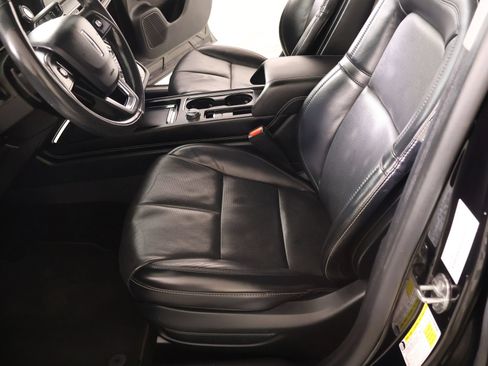 Used 2020 Lincoln Corsair FWD w/ Premium Package image 12