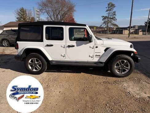 Used 2020 Jeep Wrangler Unlimited Sahara image 2