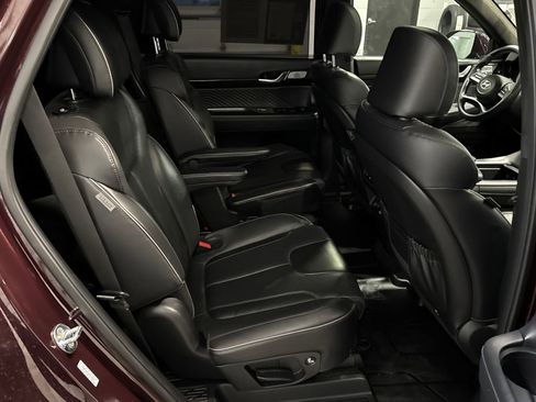 Used 2023 Hyundai Palisade Calligraphy image 13