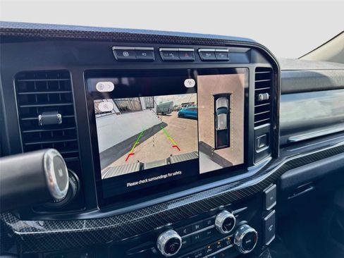 Used 2024 Ford F250 Lariat w/ Lariat Ultimate Package AWD/4WD image 10