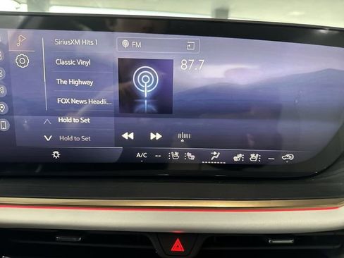 New 2026 Buick Envision Avenir image 16