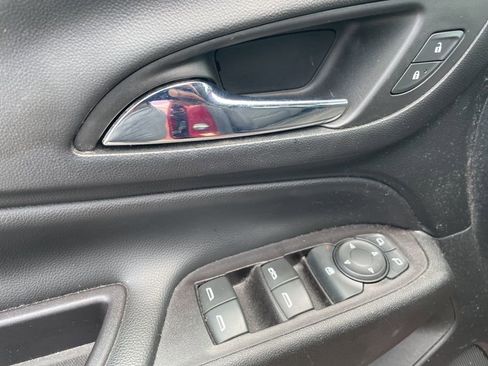 Used 2019 Chevrolet Equinox LT AWD/4WD image 11